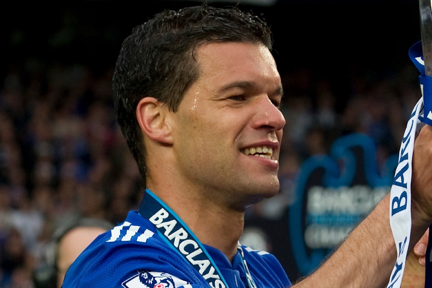 巴拉克：全能中场的无冕轨迹